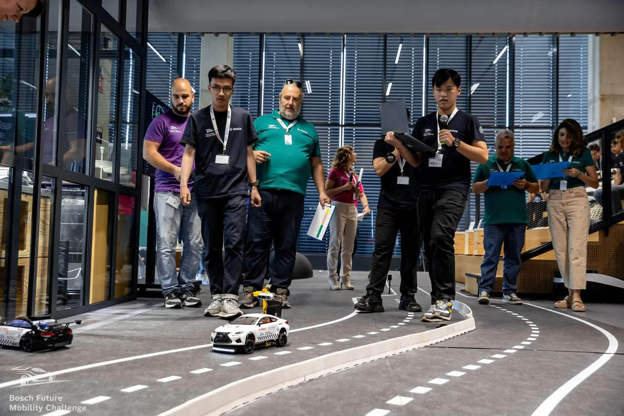 Running the autonomous vehicle on the BFMC 2025 competition track